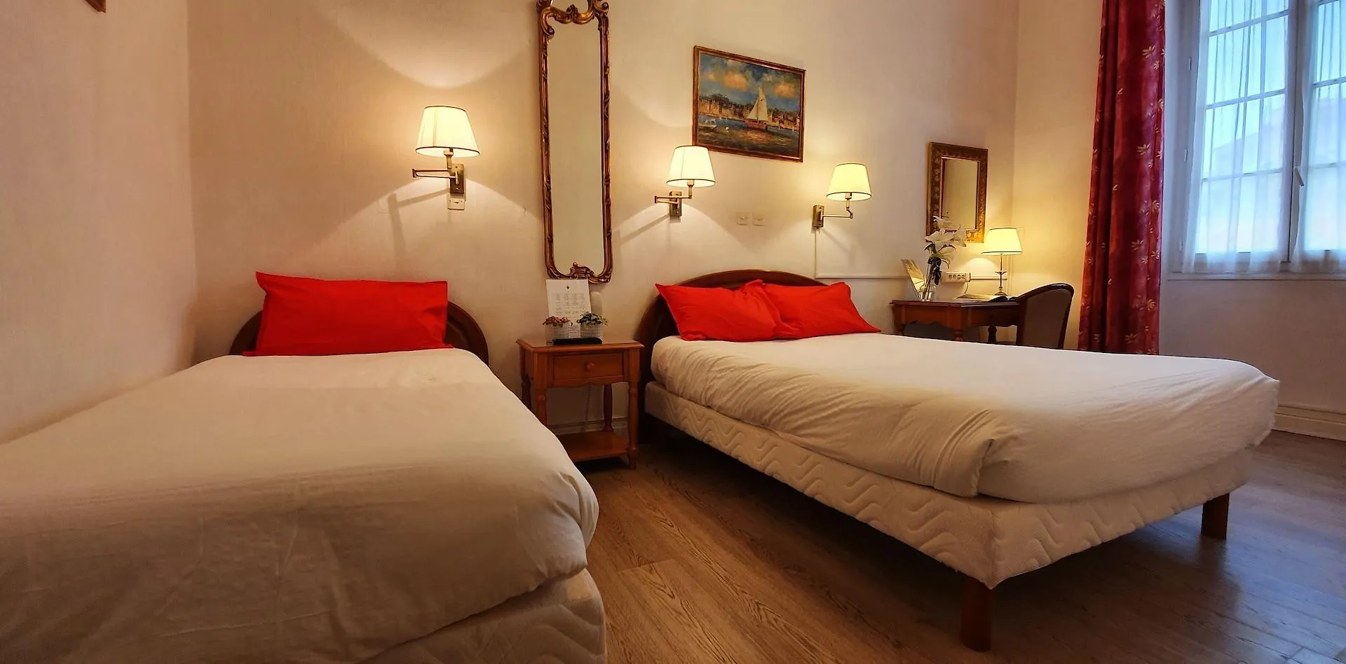 Hotel Richelieu Menton 2*,