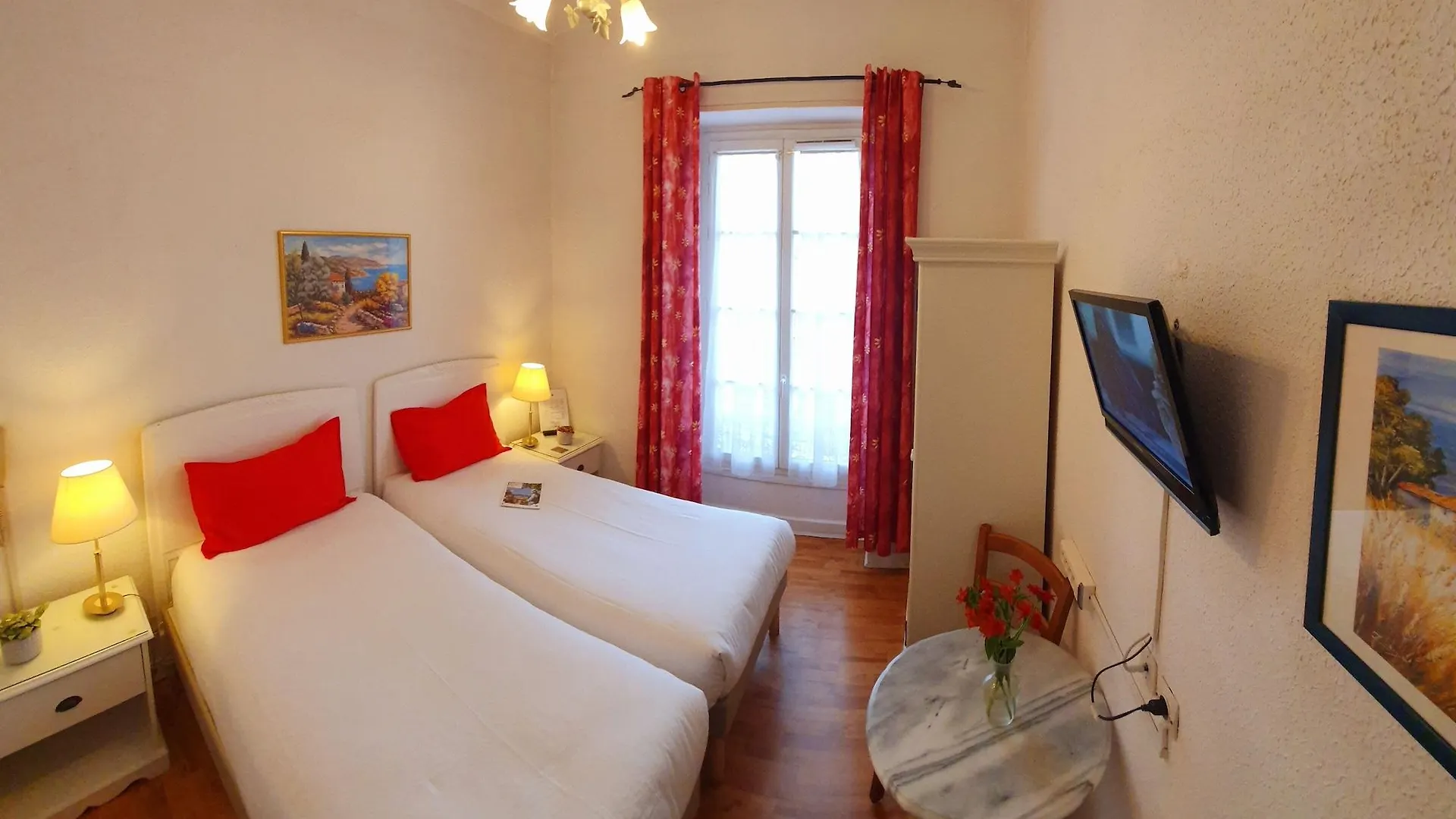 **  Hotel Richelieu Menton France