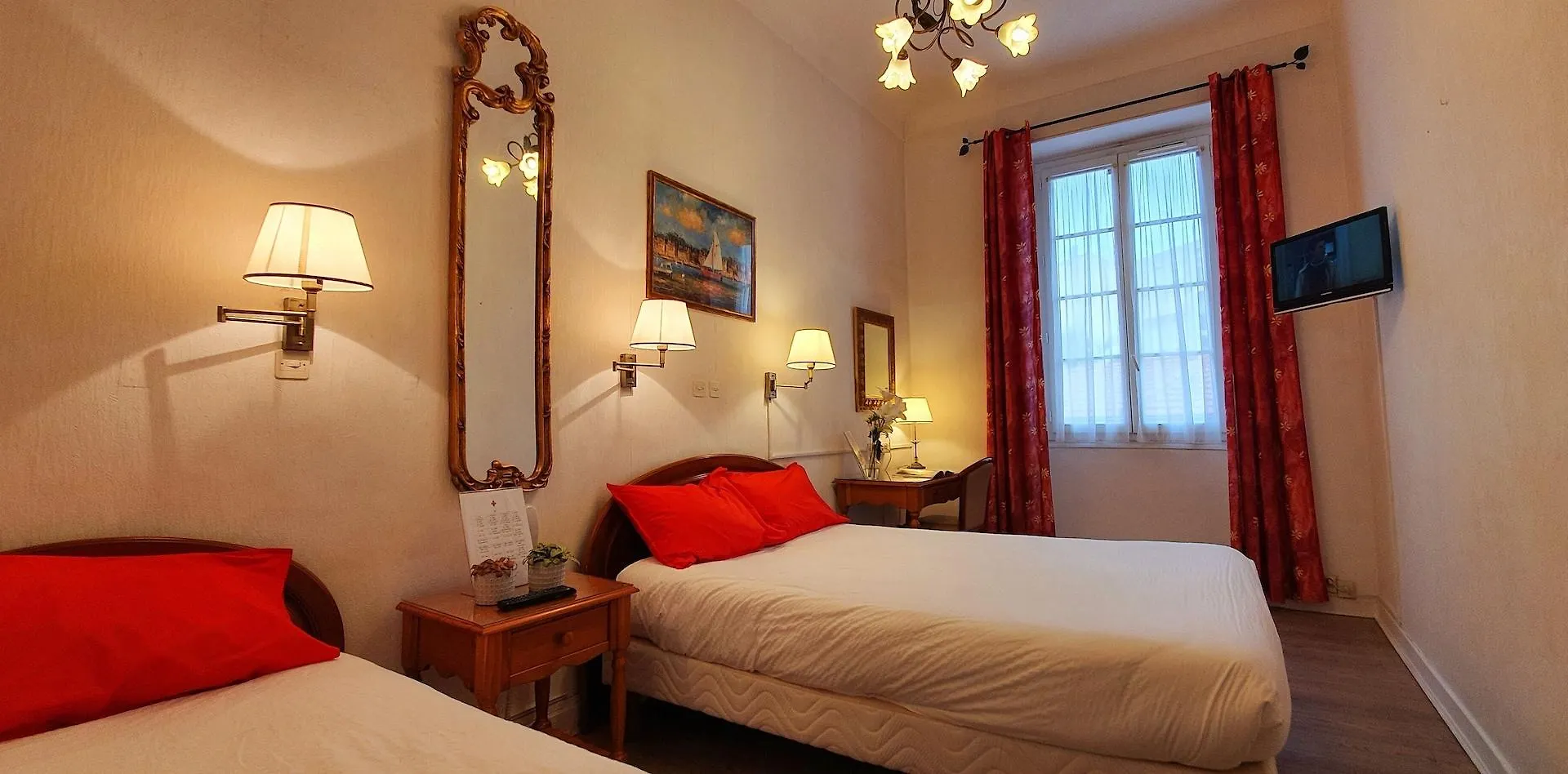 Hotel Richelieu Ментона Франция