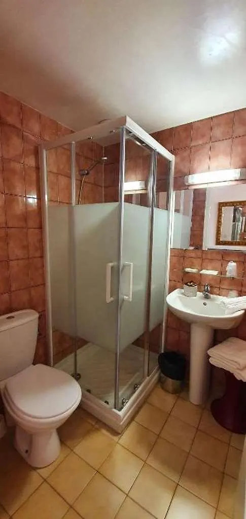 **  Hotel Richelieu Ментона Франция