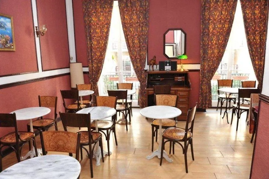 **  Hotel Richelieu Menton France